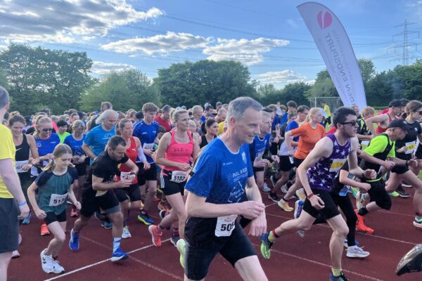 Großer Andrang beim Start des 5-km-Laufs